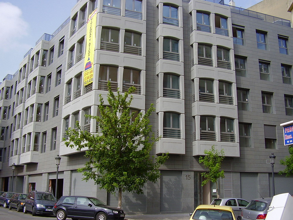 Edificio Miradores en la calle Finlandia