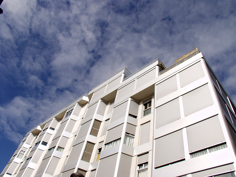 Edificio en la calle Jose Aguilar